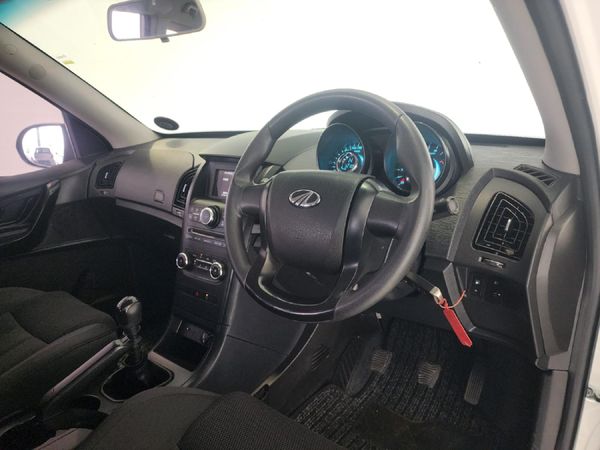 2020-Mahindra-XUV-500-22D-mHawk-7-seat-W4 image:16