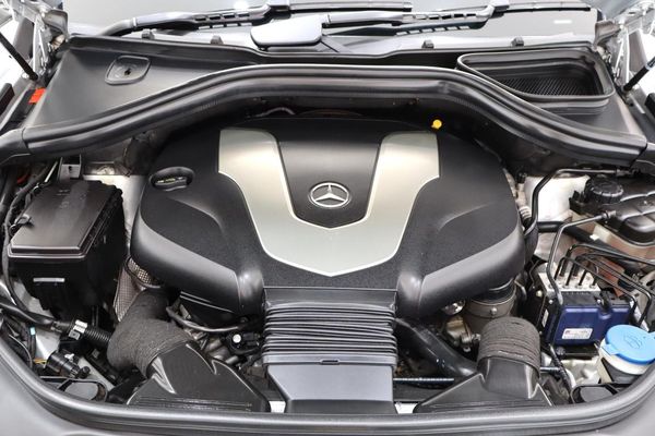 2017-Mercedes-Benz-GLE-350d-4Matic image:22