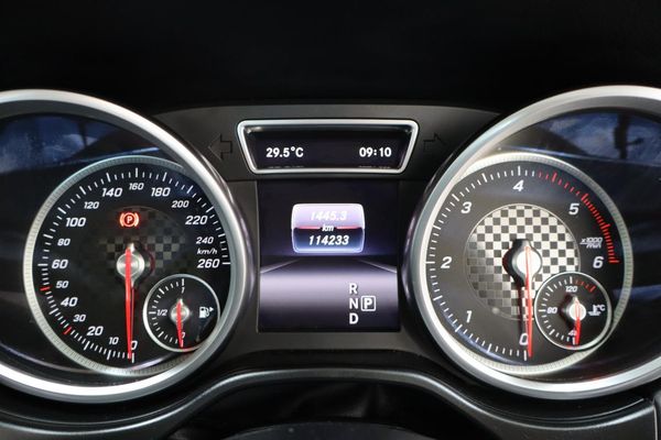 2017-Mercedes-Benz-GLE-350d-4Matic image:7