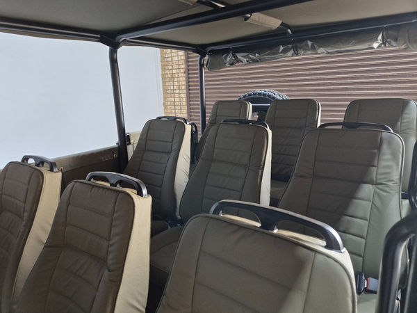 2026-Toyota-Land-Cruiser-79-42-D-Single-Cab image:10