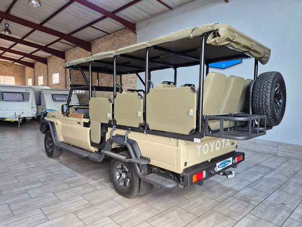 2026-Toyota-Land-Cruiser-79-42-D-Single-Cab image:5