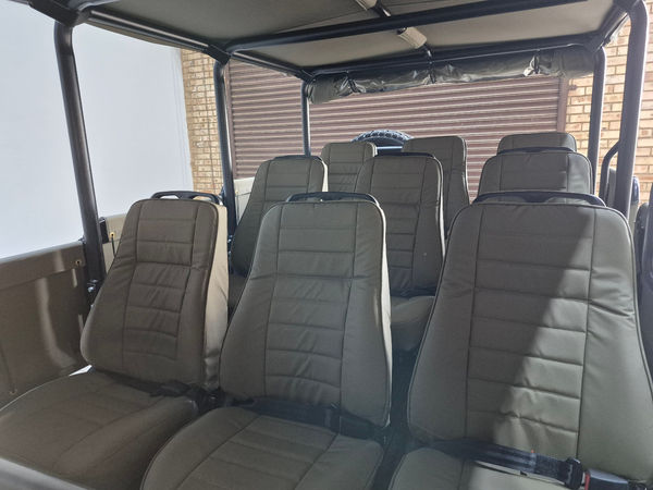 2026-Toyota-Land-Cruiser-79-42-D-Single-Cab image:8