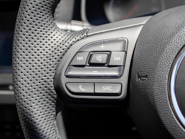 2026-MG-ZS-15-Delux-Auto image:19