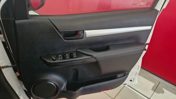 2025-Toyota-Hilux-24-GD-6-Raised-Body-Raider-Auto-Double-Cab image:15