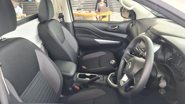 2026-Nissan-Navara-25-DDTi-SE-Single-Cab image:2
