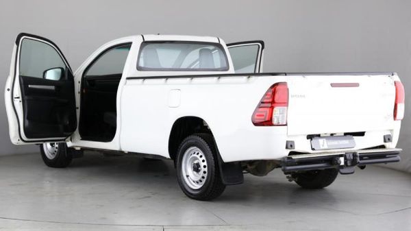 2018-Toyota-Hilux-20-VVTi-Single-Cab image:10