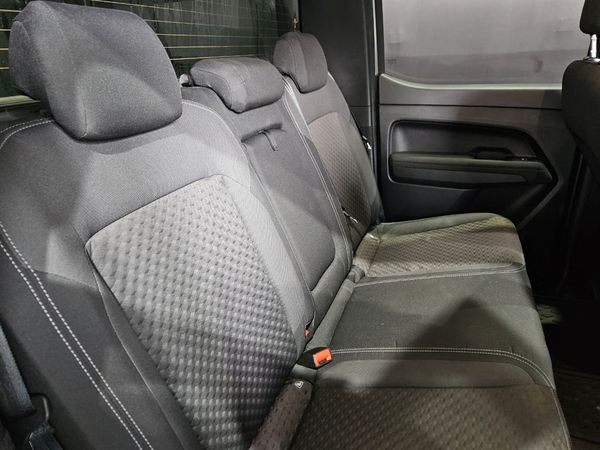 2025-Volkswagen-Amarok-20-TDI-125kW-Life-Auto-Double-Cab image:7