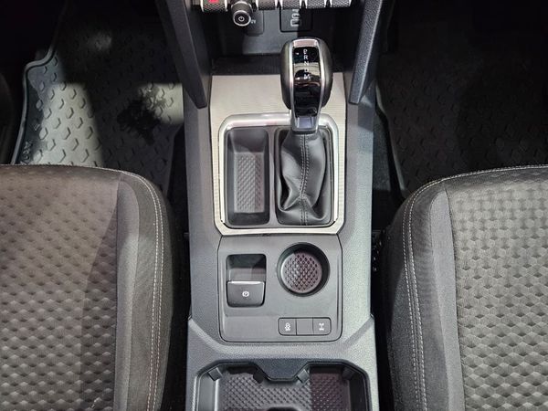 2025-Volkswagen-Amarok-20-TDI-125kW-Life-Auto-Double-Cab image:9