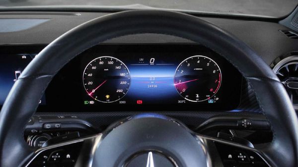 2025-Mercedes-Benz-A-Class-A-200-Auto image:13