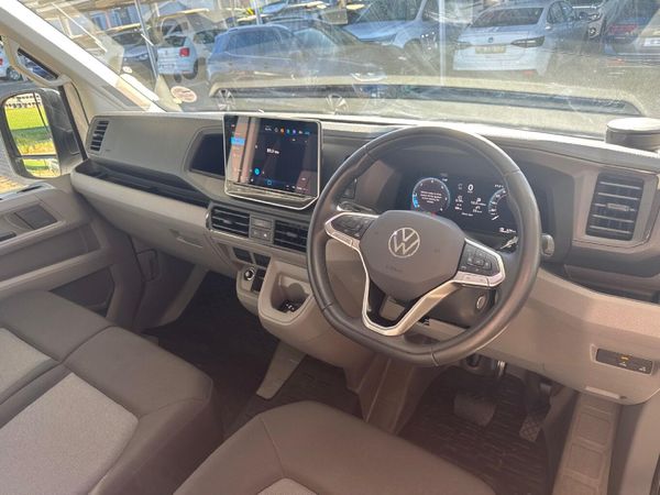 2026-Volkswagen-Crafter-35-20-TDI-MWB-Auto-Panel-Van image:9