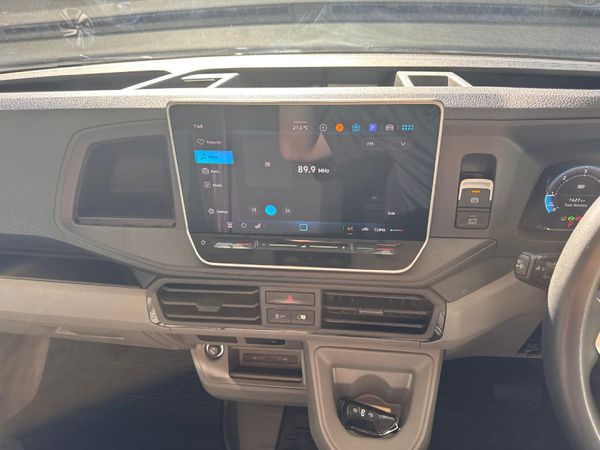 2026-Volkswagen-Crafter-35-20-TDI-MWB-Auto-Panel-Van image:10