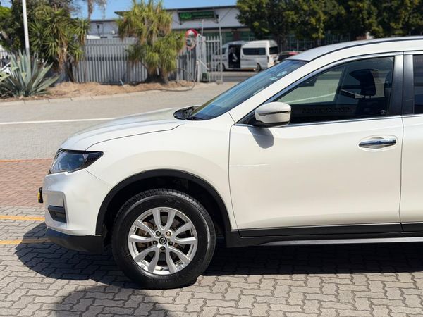 2020-Nissan-X-Trail-20-Visia image:4
