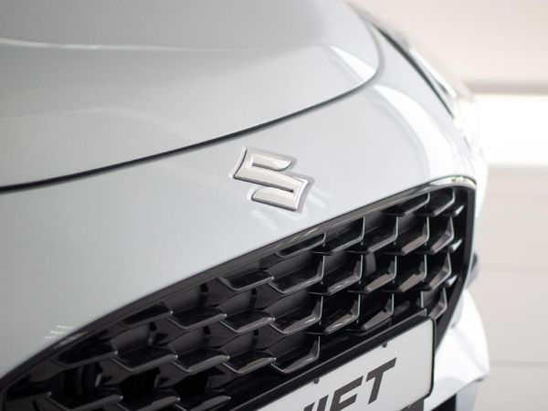2026-Suzuki-Swift-12-GL image:3