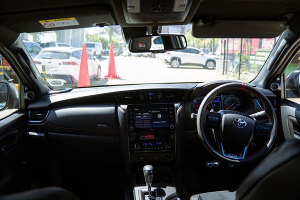 2025-Toyota-Fortuner-28GD-6-4x4-GR-S-Auto image:11