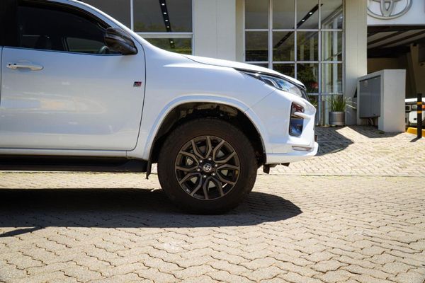 2025-Toyota-Fortuner-28GD-6-4x4-GR-S-Auto image:17