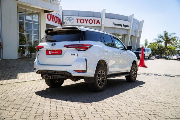 2025-Toyota-Fortuner-28GD-6-4x4-GR-S-Auto image:18