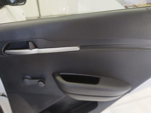 2025-Kia-Sonet-15-LS-Runner-Panel-Van image:16