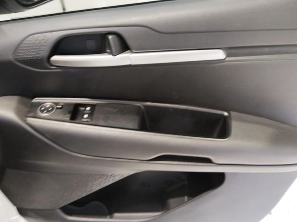 2025-Kia-Sonet-15-LS-Runner-Panel-Van image:17