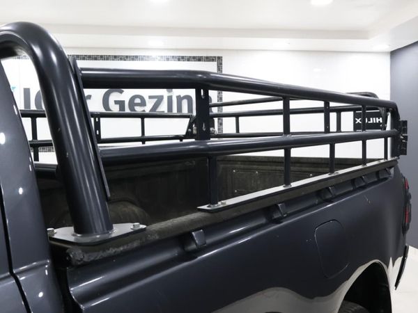 2021-Toyota-Hilux-28-GD-6-Raised-Body-Raider-Auto-Single-Cab image:12