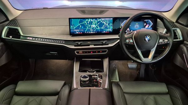 2025-BMW-X5-xDrive30d image:10