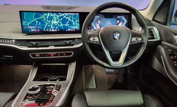 2025-BMW-X5-xDrive30d image:11