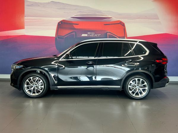 2025-BMW-X5-xDrive30d image:3