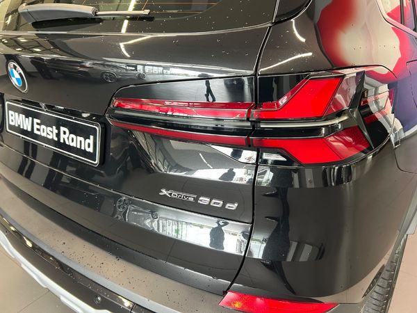 2025-BMW-X5-xDrive30d image:7