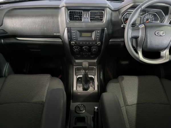 2025-Mahindra-Pik-Up-22-mHawk-S6-Karoo-4x4-Auto-Double-Cab image:14