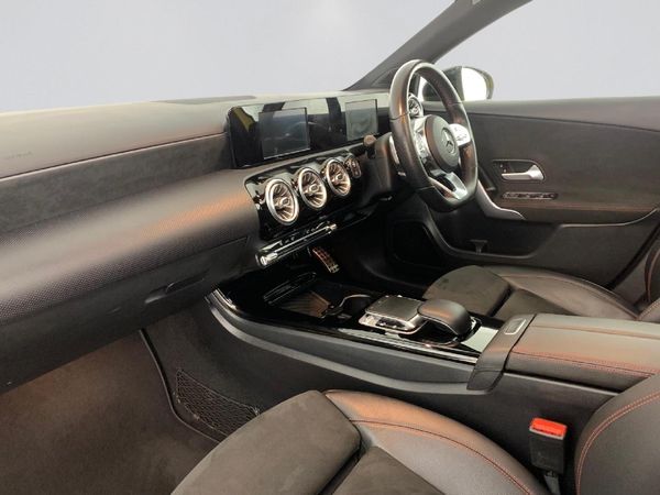 2020-Mercedes-Benz-A-Class-A-250-AMG-Auto image:14