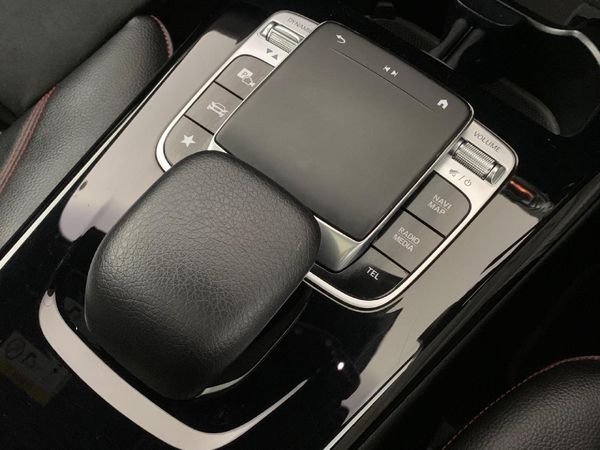 2020-Mercedes-Benz-A-Class-A-250-AMG-Auto image:8