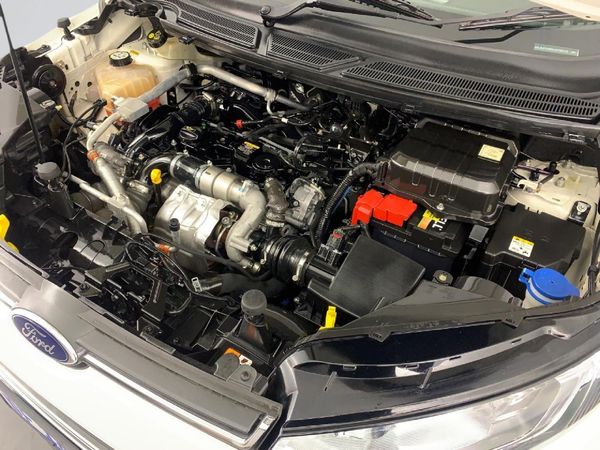 2014-Ford-EcoSport-15-TDCi-Titanium image:19
