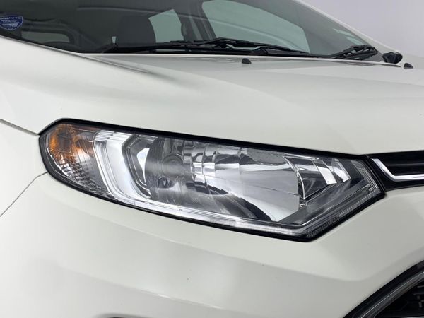 2014-Ford-EcoSport-15-TDCi-Titanium image:3