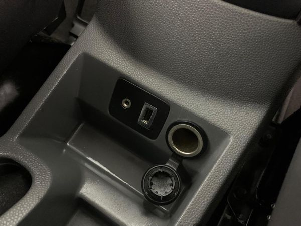 2014-Ford-EcoSport-15-TDCi-Titanium image:6