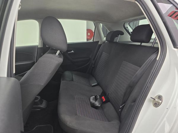 2021-Volkswagen-Polo-Vivo-14-Trendline-5-dr image:12