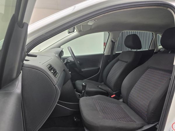 2021-Volkswagen-Polo-Vivo-14-Trendline-5-dr image:13