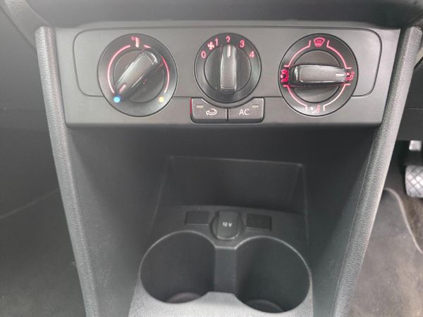 2021-Volkswagen-Polo-Vivo-14-Trendline-5-dr image:18