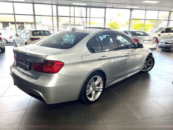 2014-BMW-3-Series-320i-M-Sport-Auto image:5