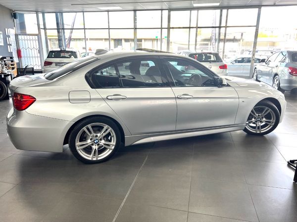 2014-BMW-3-Series-320i-M-Sport-Auto image:6
