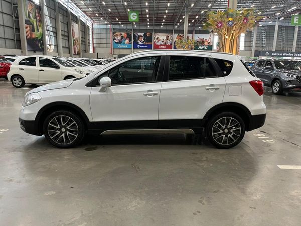 2015-Suzuki-SX4-16-GLX-Auto image:5