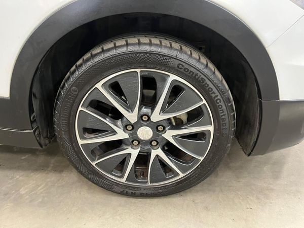 2015-Suzuki-SX4-16-GLX-Auto image:8