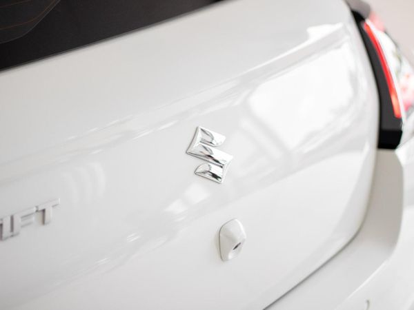 2026-Suzuki-Swift-12-GL-Auto image:4
