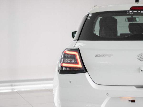 2026-Suzuki-Swift-12-GL-Auto image:7