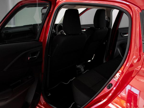 2026-Suzuki-Swift-12-GL-Auto image:8