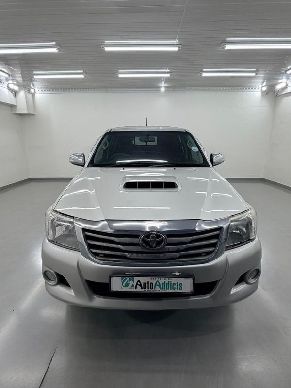 2013-Toyota-Hilux-30-D-4D-Raider-Raised-Body-Double-Cab image:1
