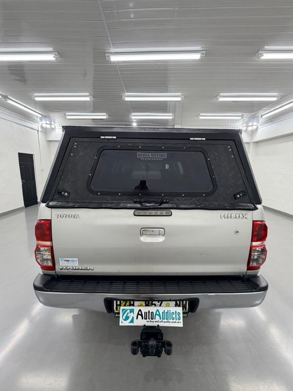2013-Toyota-Hilux-30-D-4D-Raider-Raised-Body-Double-Cab image:2