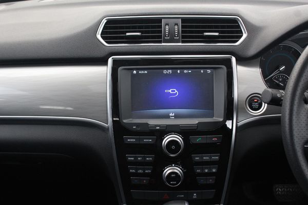 2018-Haval-H2-15T-Luxury-Auto image:3