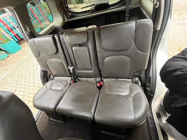 2013-Nissan-Pathfinder-40-V6-LE-Auto image:19
