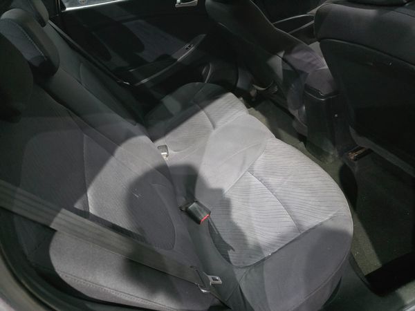 2016-Hyundai-Accent-16-Fluid-Auto-5-dr image:9