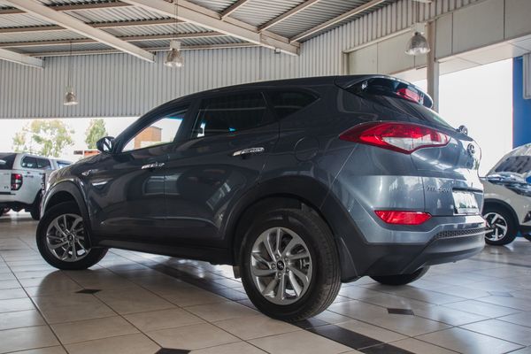 2018-Hyundai-Tucson-20-Premium-Auto image:3