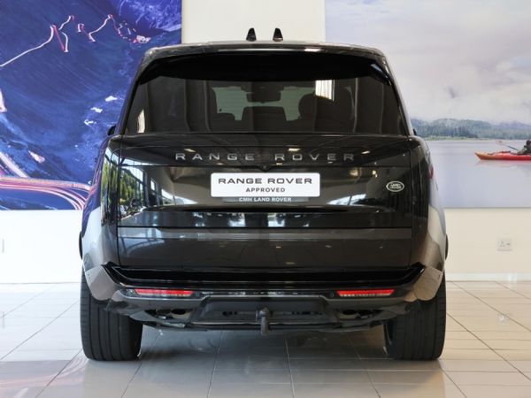 2023-Land-Rover-Range-Rover-44-First-Edition image:4
